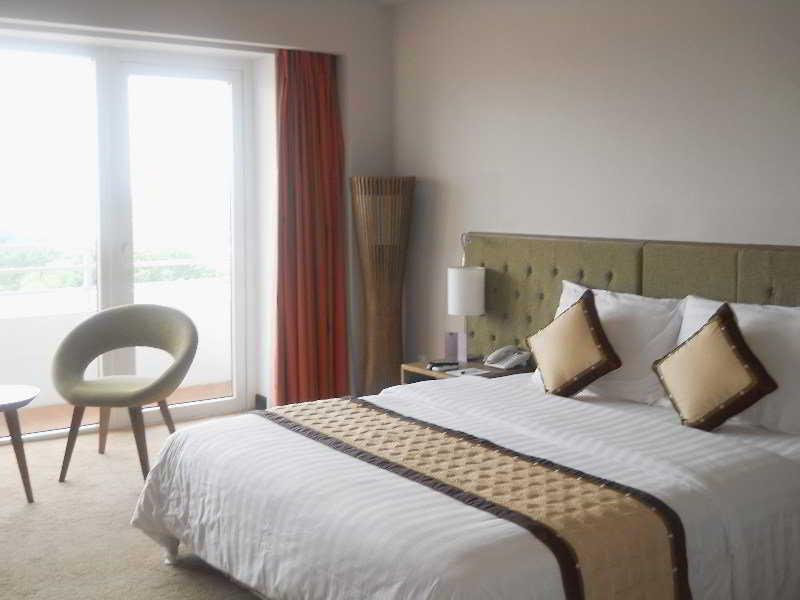 Muong Thanh Holiday Hue Hotel Exterior foto