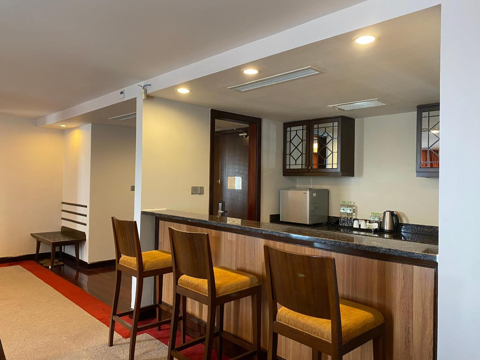 Muong Thanh Holiday Hue Hotel Zimmer foto