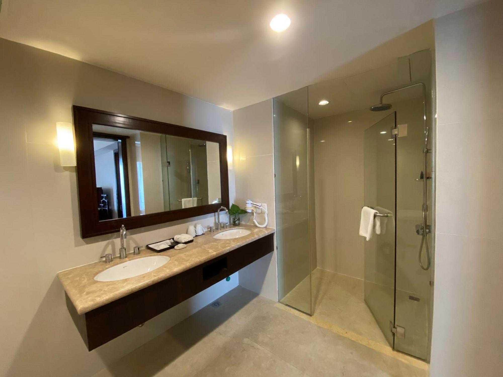 Muong Thanh Holiday Hue Hotel Zimmer foto
