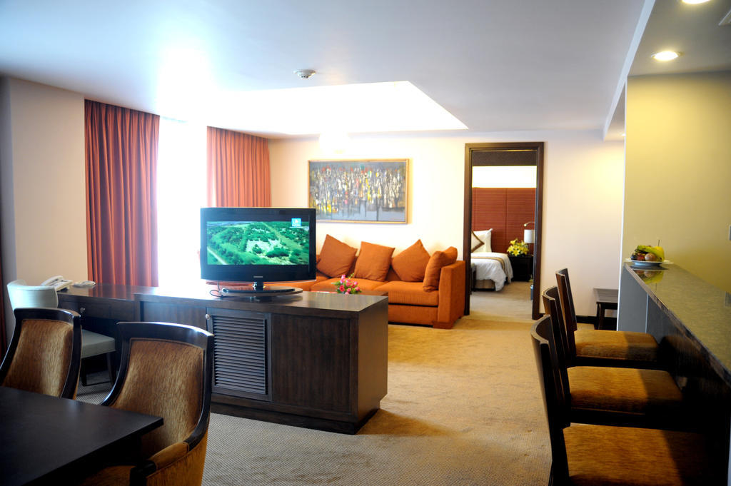 Muong Thanh Holiday Hue Hotel Exterior foto
