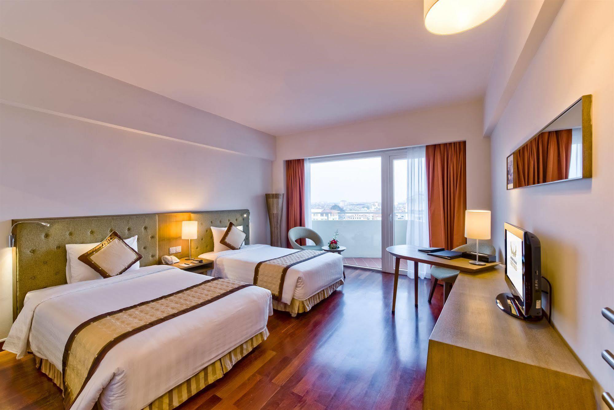 Muong Thanh Holiday Hue Hotel Exterior foto