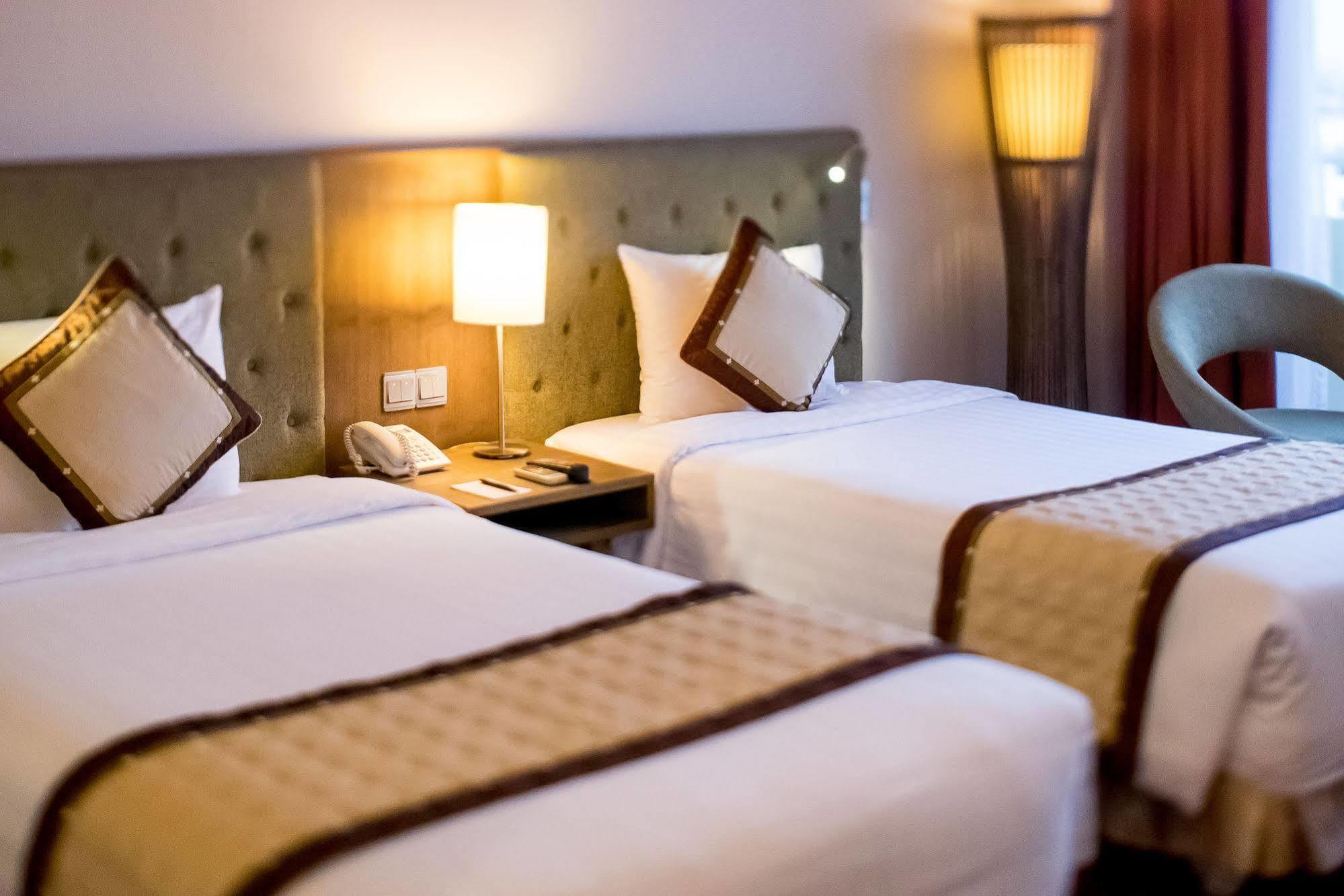 Muong Thanh Holiday Hue Hotel Exterior foto